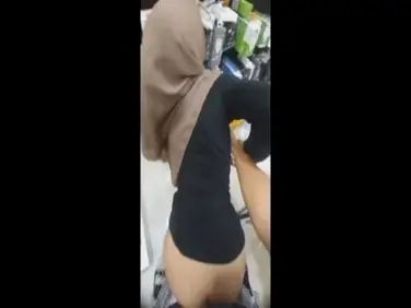Dandan Cantik Tapi Kontol Masuk Memek