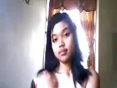 Dokumentasi Gadis Cantik Live Kasur BH Pink