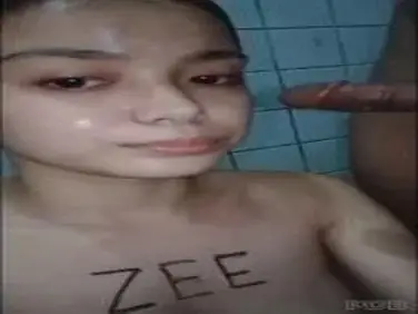 Kemesraan Sejoli Cantik Di Kamar Mandi Kasur