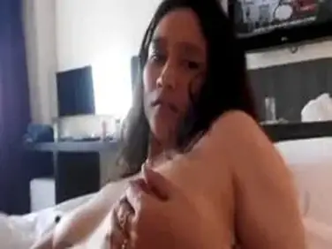 Mahasiswi Cantik Pasrah Goyang Part 2 Kasur
