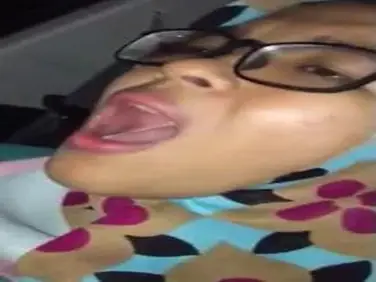 Ukhti Hijab Cantik Pasrah Servis Kasur Mobil